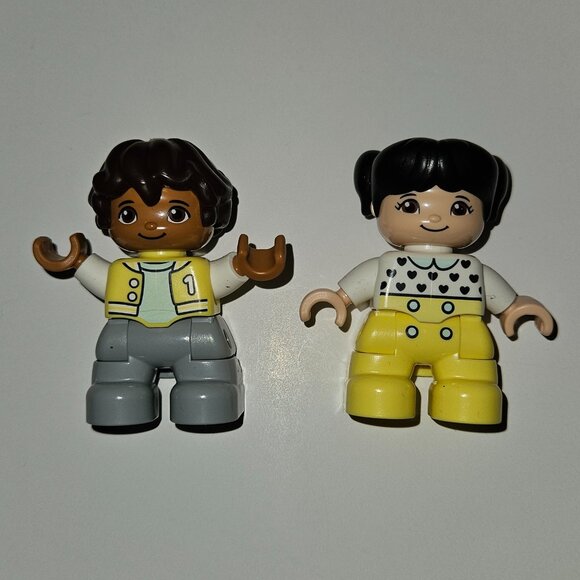 11 Lego Duplo Figures Mixed Lot Woman Man Boy Girl Children Family - Picture 5 of 10